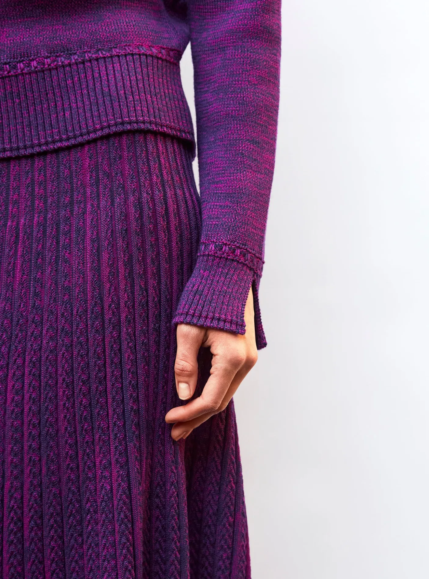 pull droit détails tressés