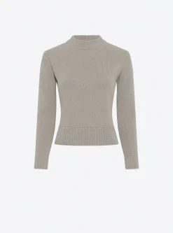 pull droit détails tressés