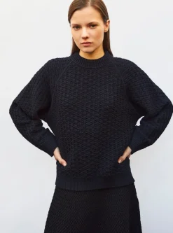 pull loose maille entrelacée