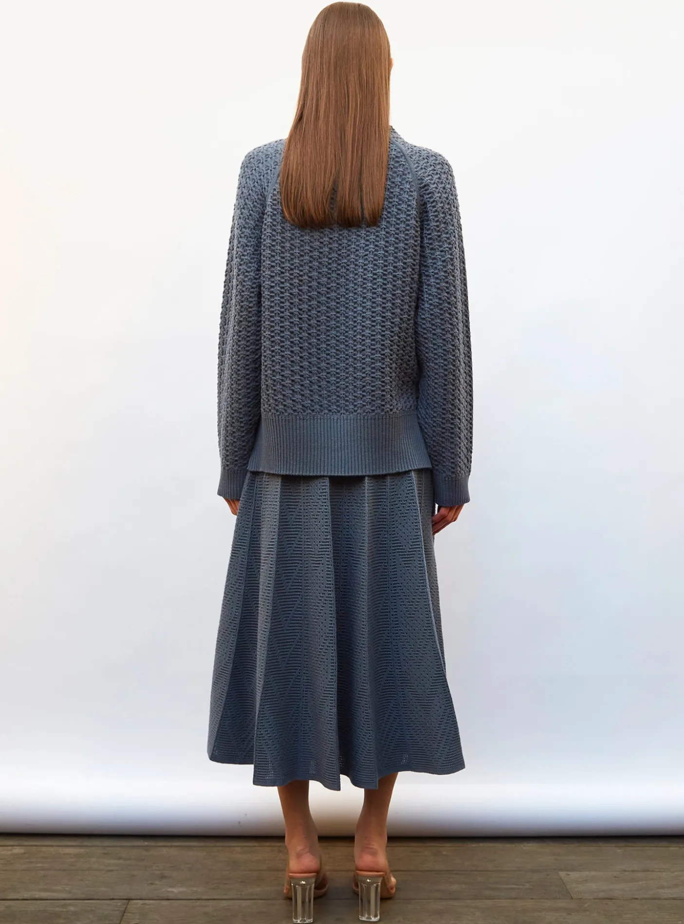 pull loose maille entrelacée