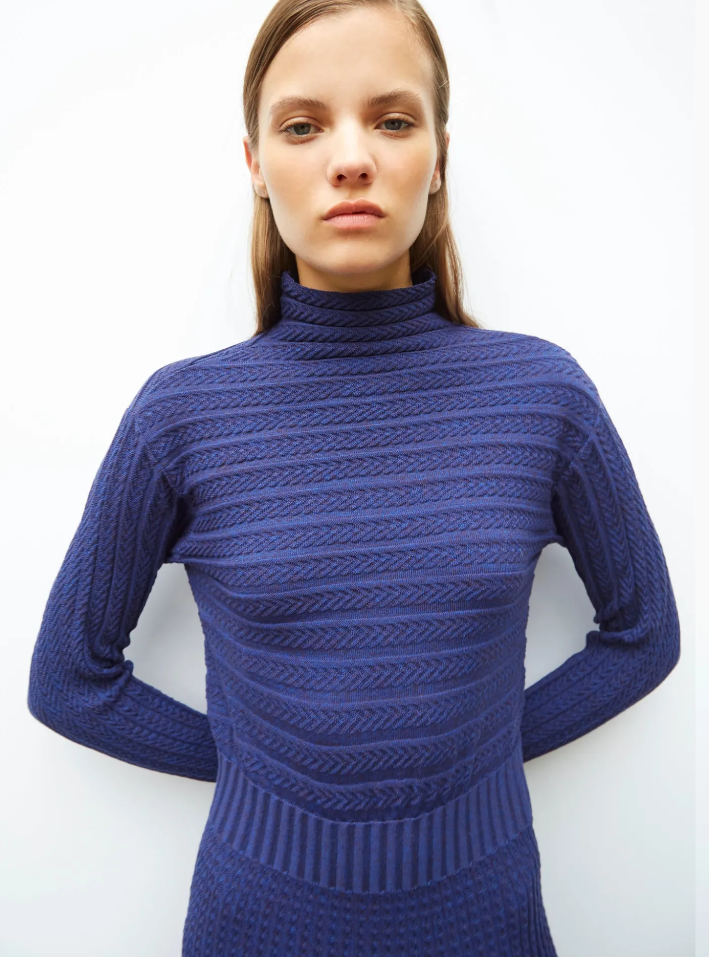 robe longue maille plissée