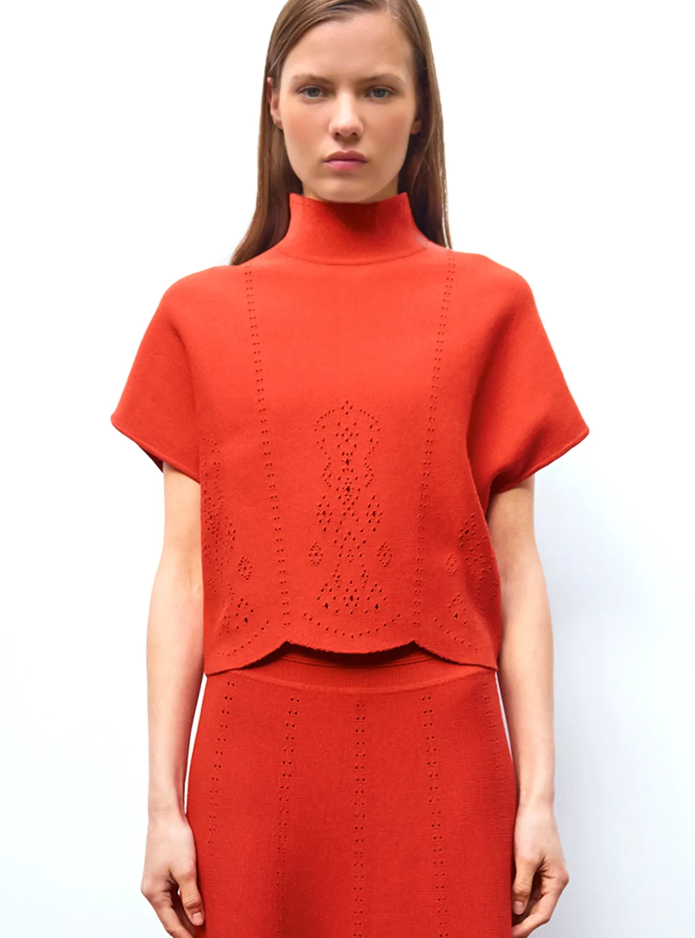 top maille broderie anglaise